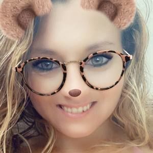 Meet your Posher, Cortney